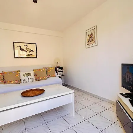 Le Palmier Et L'olivier, Private Pool, 8 People Holiday home