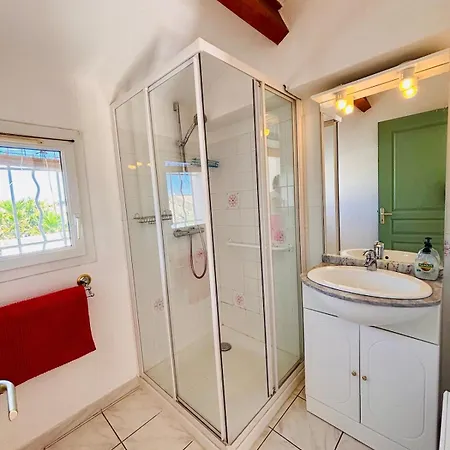Le Palmier Et L'olivier, Private Pool, 8 People Holiday home Montady