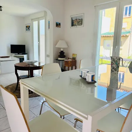 Le Palmier Et L'olivier, Private Pool, 8 People * Montady