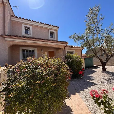 Le Palmier Et L'olivier, Private Pool, 8 People Holiday home Montady